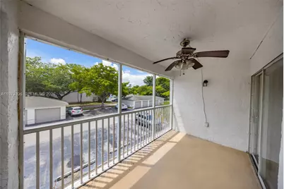 5760 Rock Island Rd #321, Tamarac, FL 33319 - Photo 25