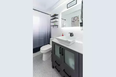 6680 NW 24th Pl, Sunrise, FL 33313 - Photo 15