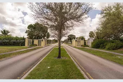 6680 NW 24th Pl, Sunrise, FL 33313 - Photo 31