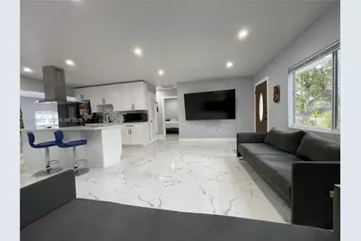 12475 NW 10th Ave, North Miami, FL 33168 - Photo 9