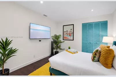 801 NW 24th St, Wilton Manors, FL 33311 - Photo 31