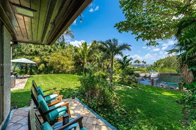 3373 Poinciana Ave, Miami, FL 33133 - Photo 13