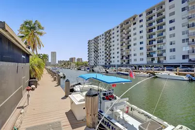 3648 NE 167th St #27, North Miami Beach, FL 33160 - Photo 45