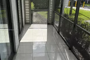 469 NE 207th Ln, Miami, FL 33179 - Photo 17