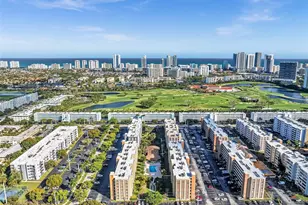 610 NE 12th Ave, Hallandale Beach, FL 33009 - Photo 35