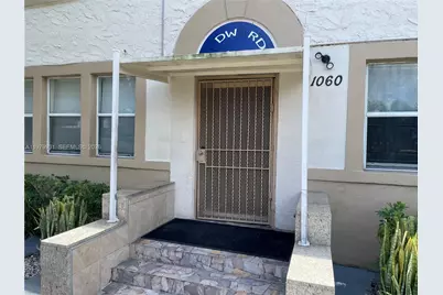 1060 NW 47th St #5, Miami, FL 33127 - Photo 17