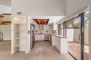 7010 SW 66th Ave, South Miami, FL 33143 - Photo 11