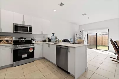 12958 SW 231st St, Miami, FL 33170 - Photo 9