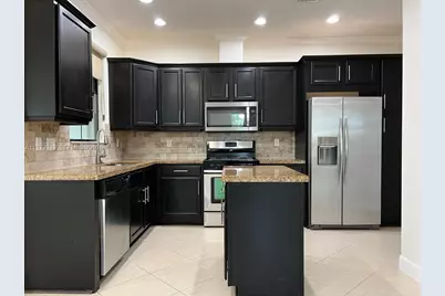 3390 NW 125th Ave, Sunrise, FL 33323 - Photo 9