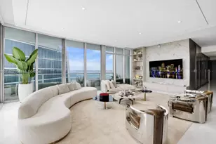 900 Biscayne Blvd, Miami, FL 33132 - Photo 1