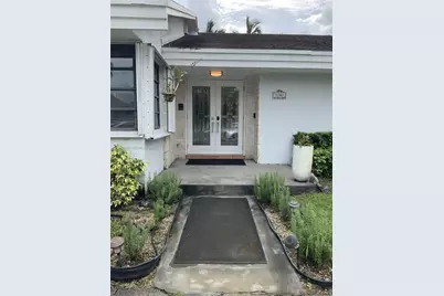 5780 SW 59th Pl, South Miami, FL 33143 - Photo 1