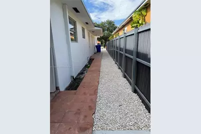 3610 SW 25th Ter #3612, Miami, FL 33133 - Photo 15