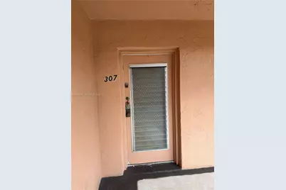 2841 Somerset Dr #307, Lauderdale Lakes, FL 33311 - Photo 9