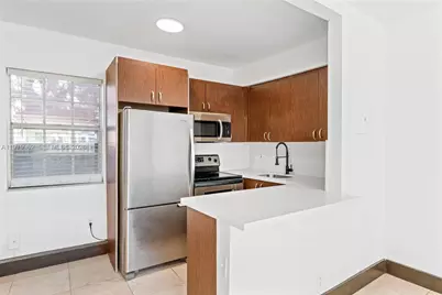 541 NE 62nd St #10, Miami, FL 33138 - Photo 5