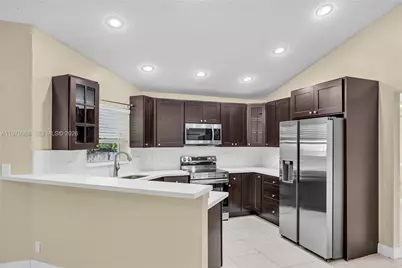 3562 W Southern Orchard Rd W, Davie, FL 33328 - Photo 13
