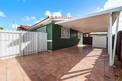 2496 W 70th Pl, Hialeah, FL 33016 - Photo 23