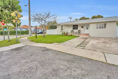2900 SW 19th St, Miami, FL 33145 - Photo 3