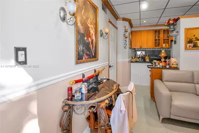 2900 SW 19th St, Miami, FL 33145 - Photo 19