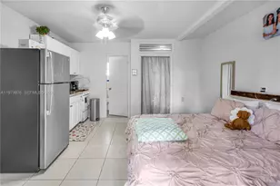 2900 SW 19th St, Miami, FL 33145 - Photo 17