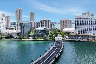 801 Brickell Bay Dr, Miami, FL 33131 - Photo 9