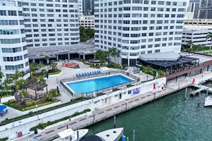 801 Brickell Bay Dr, Miami, FL 33131 - Photo 11