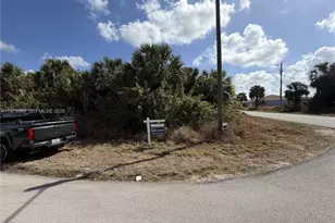 305 Lancelot Ave, Lehigh Acres, FL 33974 - Photo 3