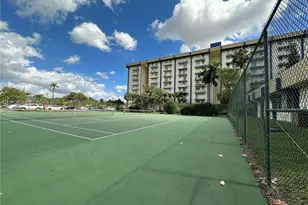 801 NW 47 Ave, Miami, FL 33126 - Photo 23