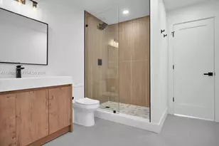 117 NE 20th St, Wilton Manors, FL 33305 - Photo 13
