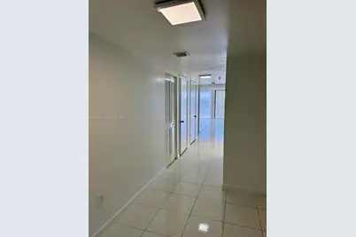 20850 San Simeon Way #105-5, Miami, FL 33179 - Photo 9