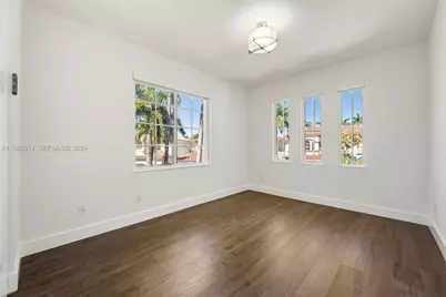 822 Meridian Ln, Hollywood, FL 33019 - Photo 37