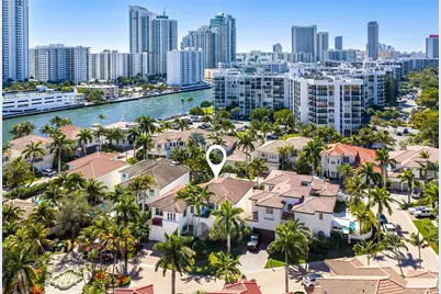 822 Meridian Ln, Hollywood, FL 33019 - Photo 45