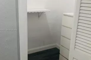 930 Benevento Ave, Coral Gables, FL 33146 - Photo 9