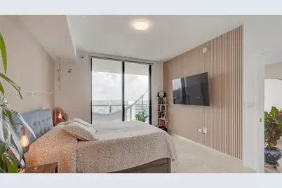 88 SW 7th St #2706, Miami, FL 33130 - Photo 25