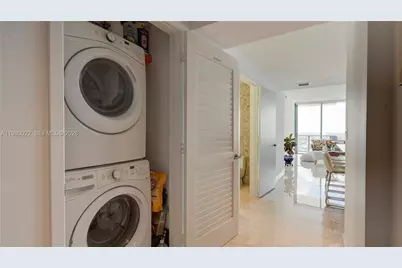 88 SW 7th St #2706, Miami, FL 33130 - Photo 43