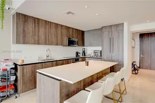 88 SW 7th St, Miami, FL 33130 - Photo 15