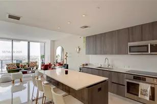 88 SW 7th St, Miami, FL 33130 - Photo 15