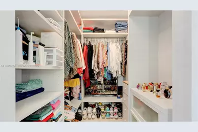 88 SW 7th St #2706, Miami, FL 33130 - Photo 31
