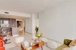 88 SW 7th St, Miami, FL 33130 - Photo 13