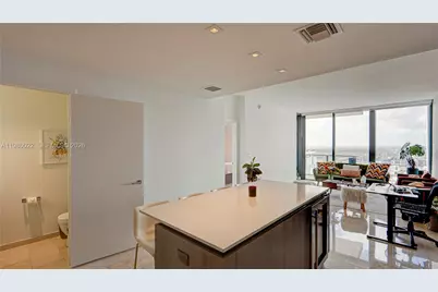 88 SW 7th St #2706, Miami, FL 33130 - Photo 21