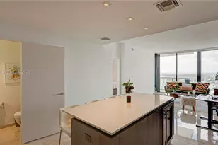88 SW 7th St, Miami, FL 33130 - Photo 21