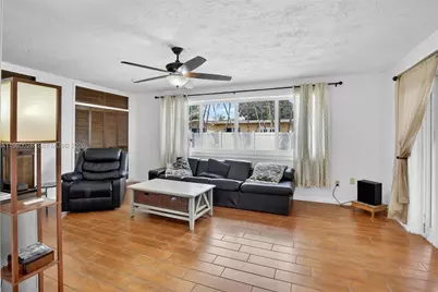 11501 NW 15th St, Pembroke Pines, FL 33026 - Photo 23