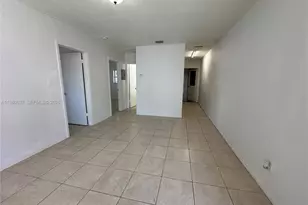 148 NW 14th Way, Dania Beach, FL 33004 - Photo 5