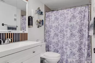 8405 NW 8th St, Miami, FL 33126 - Photo 19