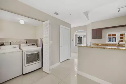 2729 NE 184th Ln #2729, Aventura, FL 33160 - Photo 11