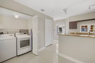 2729 NE 184th Ln, Aventura, FL 33160 - Photo 11