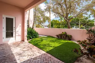 520 Loretto Ave, Coral Gables, FL 33146 - Photo 3