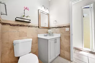 9133 Fontainebleau Blvd, Miami, FL 33172 - Photo 43