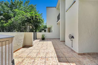 9133 Fontainebleau Blvd #5, Miami, FL 33172 - Photo 53