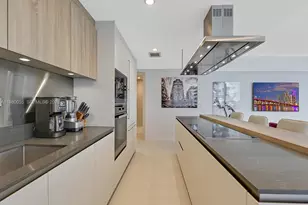 1000 Brickell Plaza, Miami, FL 33131 - Photo 15