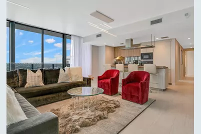 1000 Brickell Plz #3402, Miami, FL 33131 - Photo 5